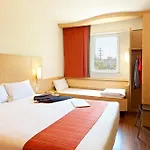 Ibis Shanghai Jinshajiang