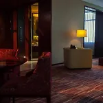 Renaissance Shanghai Zhongshan Park Hotel