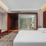 Renaissance Shanghai Zhongshan Park Hotel