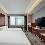 Renaissance Shanghai Zhongshan Park Hotel