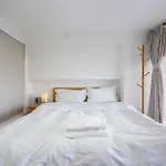 Shanghai Hills & Lotus Home Base Near Necc & Hongqiao Railway Station Suitable For Family&Business