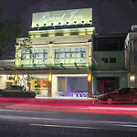 Grand Inn