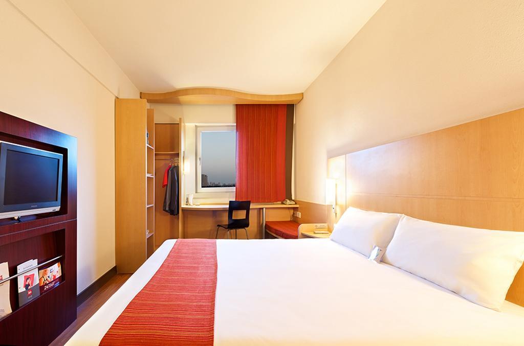 Ibis Jinshajiang