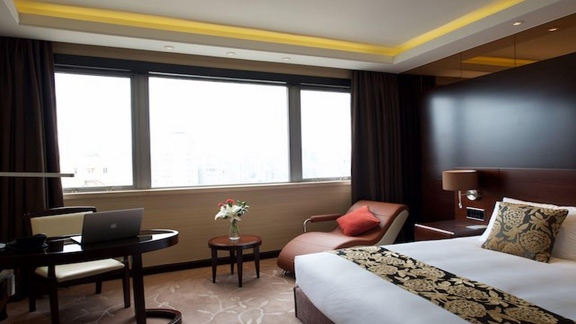 Madison Hongqiao 3*