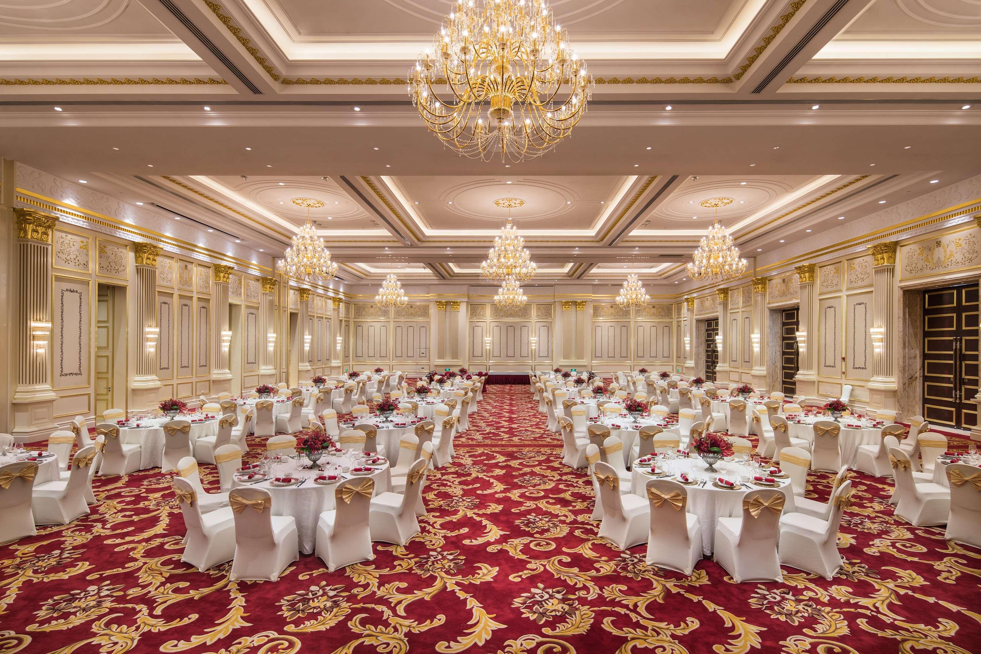 Radisson Blu Forest Manor Hongqiao - Near Necc