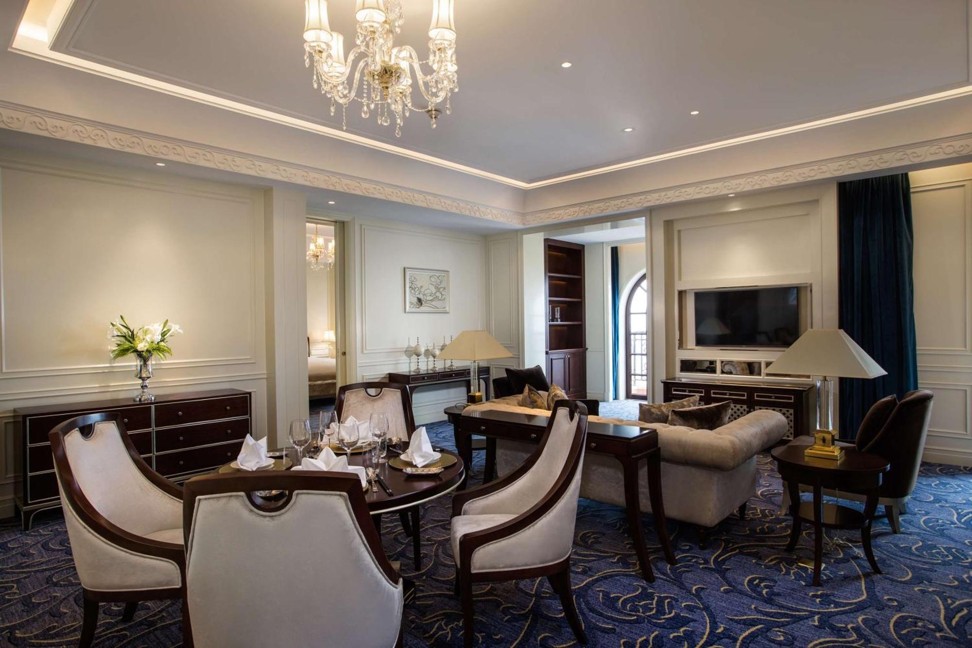 Radisson Blu Forest Manor Hongqiao - Near Necc Hotel Shanghai
