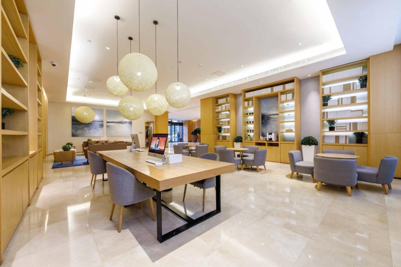 Ji Hongqiao International Exhibition Center Hotel