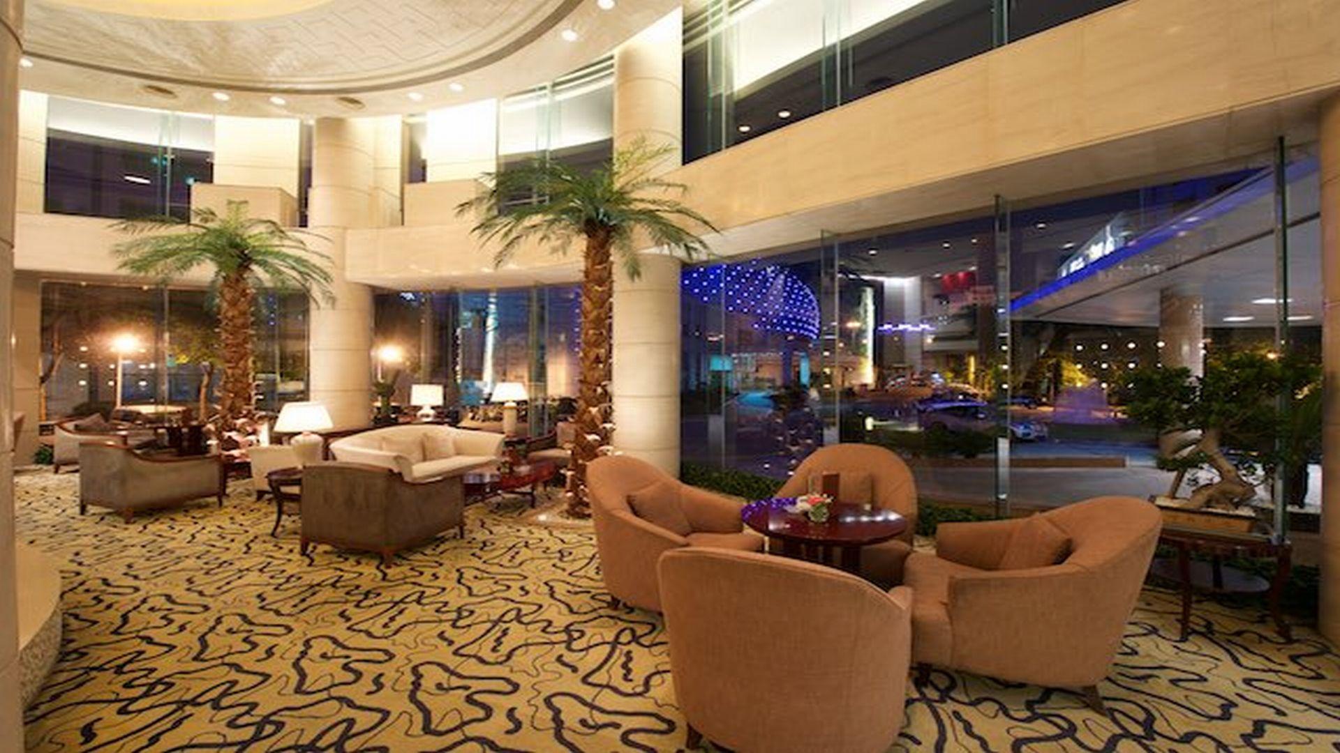 Hotel Madison Hongqiao 3*