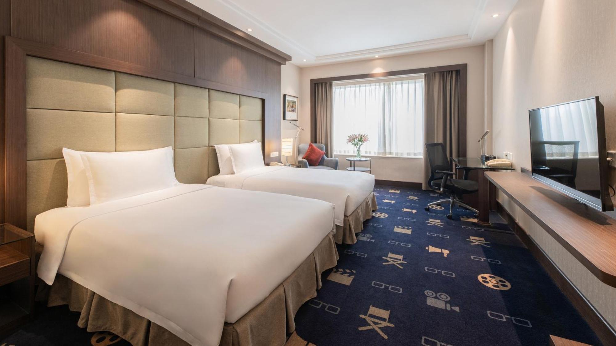 Hotel Crowne Plaza By Ihg 5*