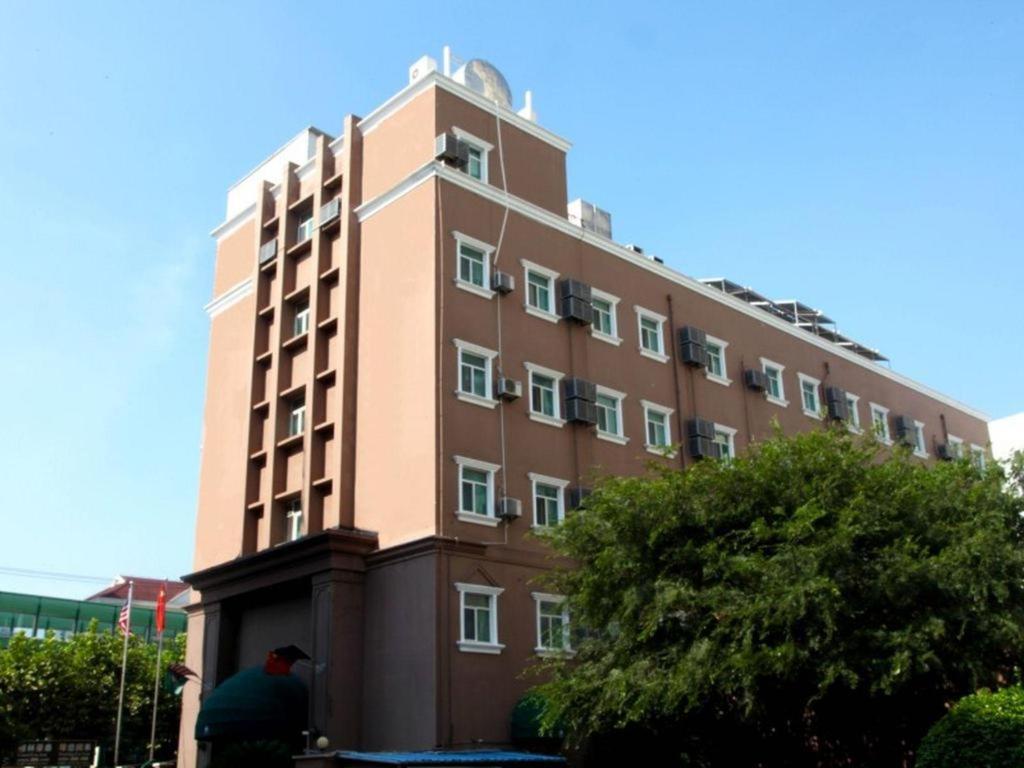 Hotel Greentree Zhongshan Hutai 3*
