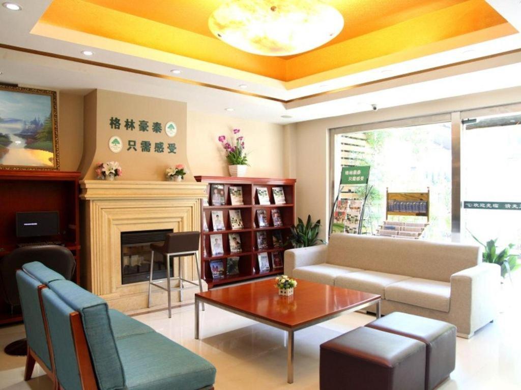 Greentree Zhongshan Hutai