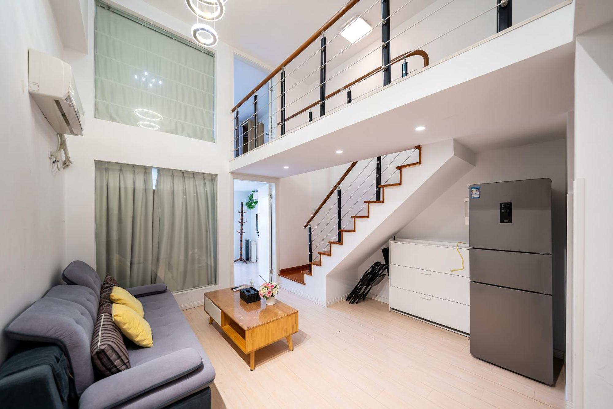 Hills & Lotus Base Near Necc & Hongqiao Railway Station Suitable For Family&business Shanghai