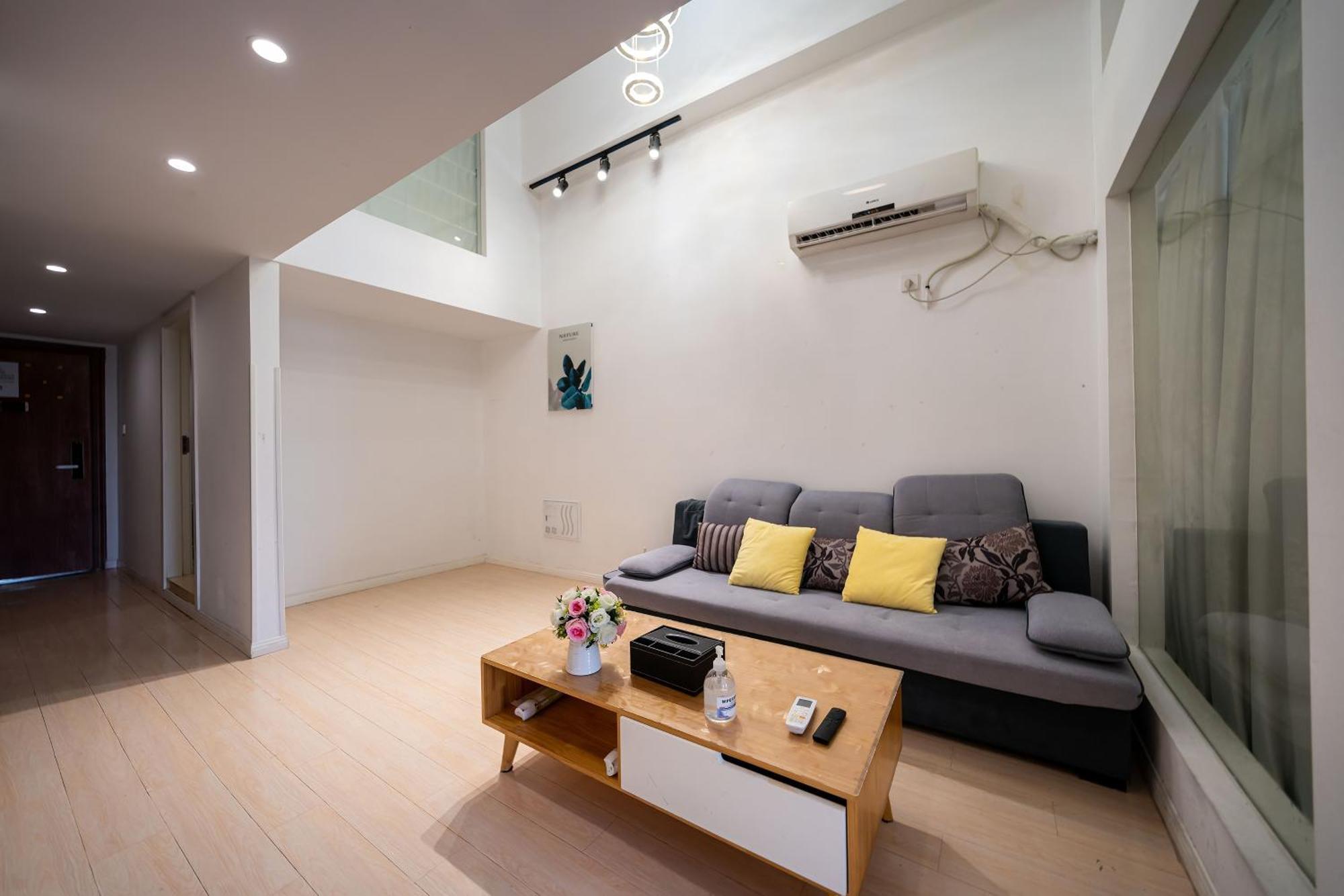 Hills & Lotus Base Near Necc & Hongqiao Railway Station Suitable For Family&business