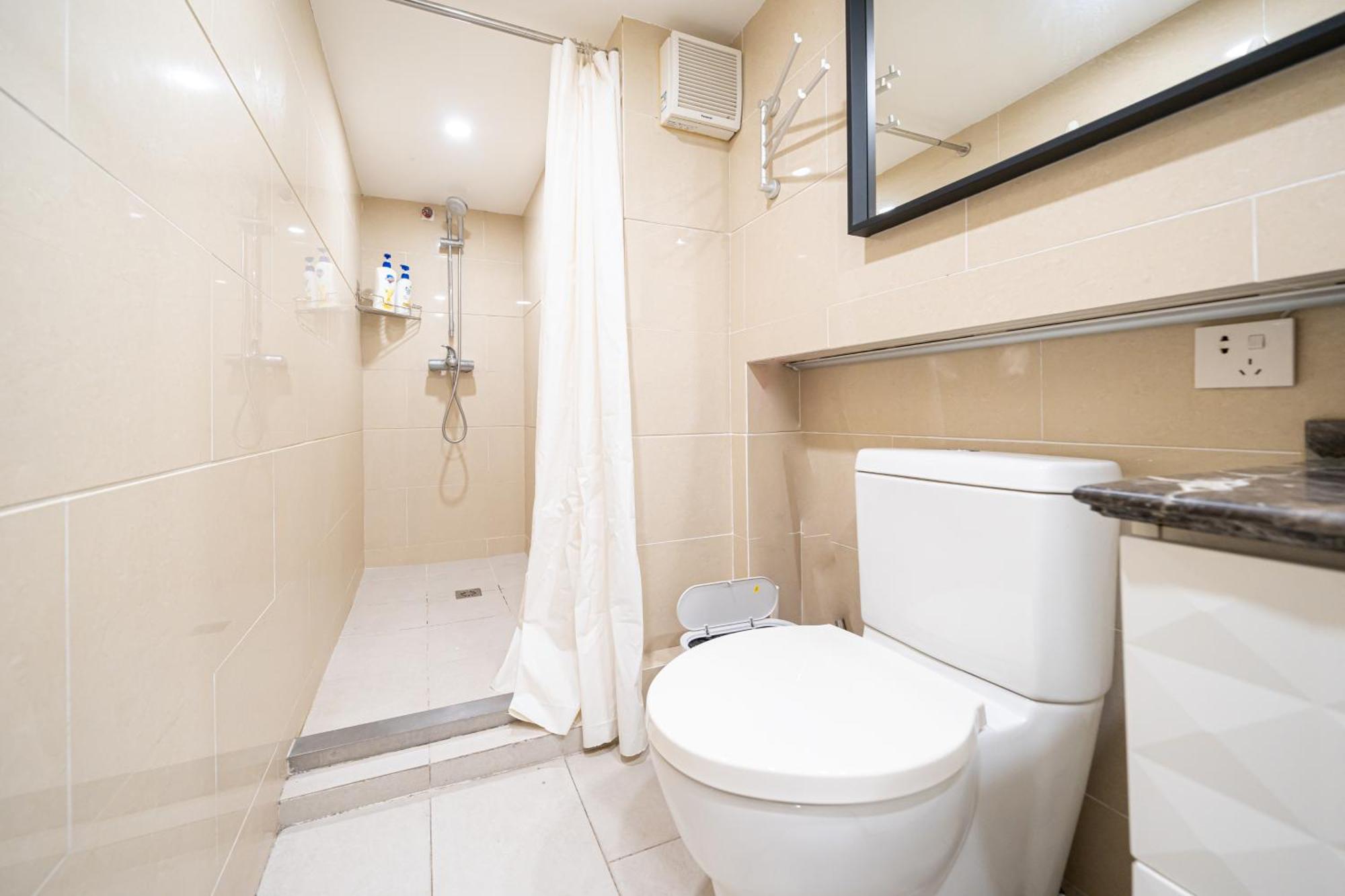 Apartment Hills & Lotus Base Near Necc & Hongqiao Railway Station Suitable For Family&business