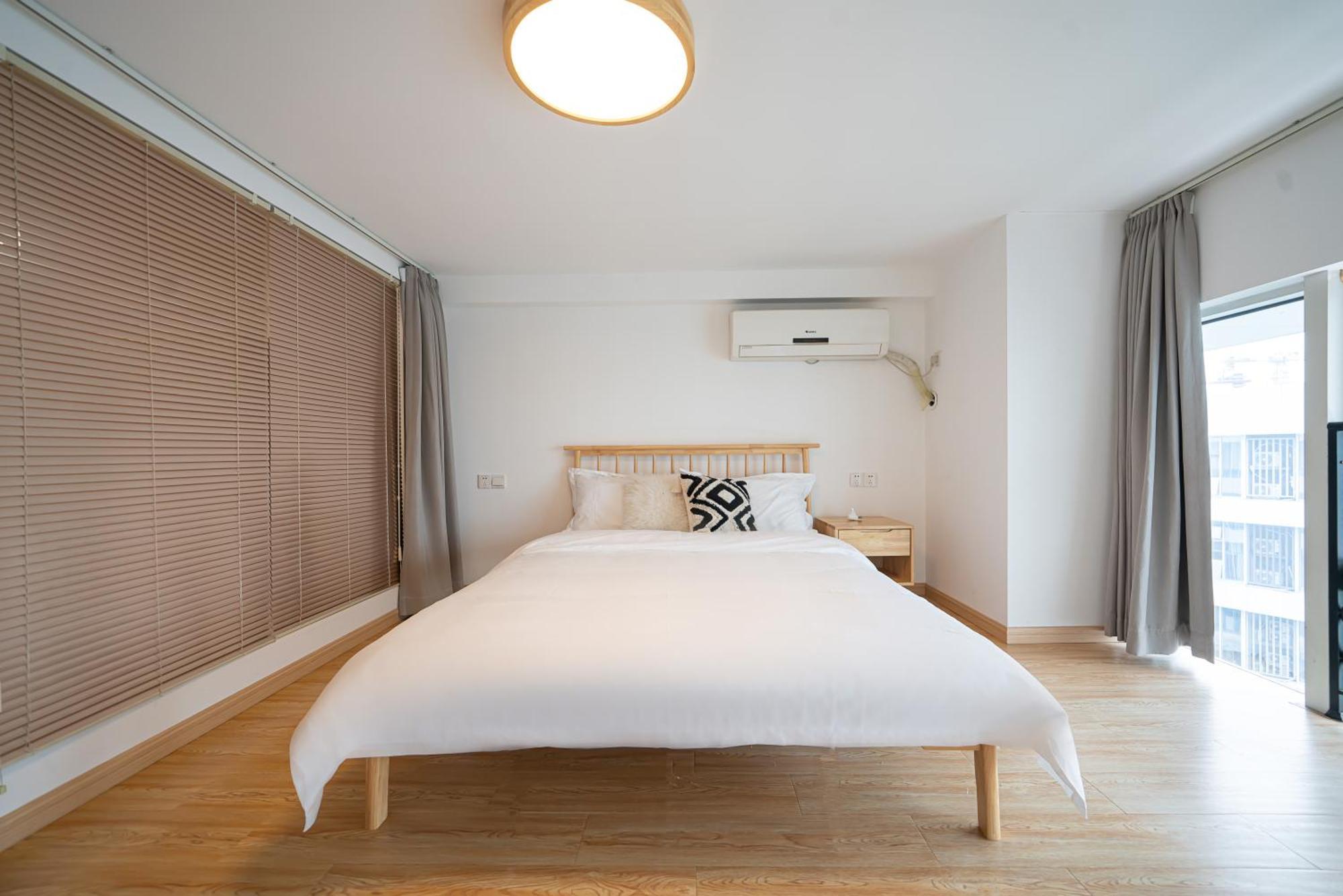 Apartment Hills & Lotus Base Near Necc & Hongqiao Railway Station Suitable For Family&business Shanghai