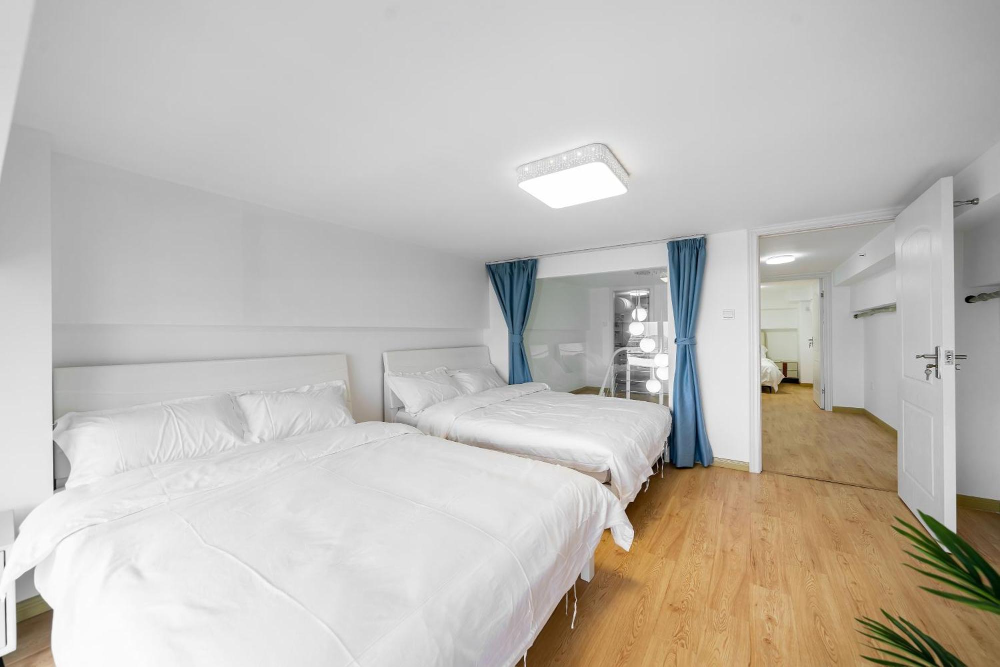 Hills & Lotus Base Near Necc & Hongqiao Railway Station Suitable For Family&business Shanghai
