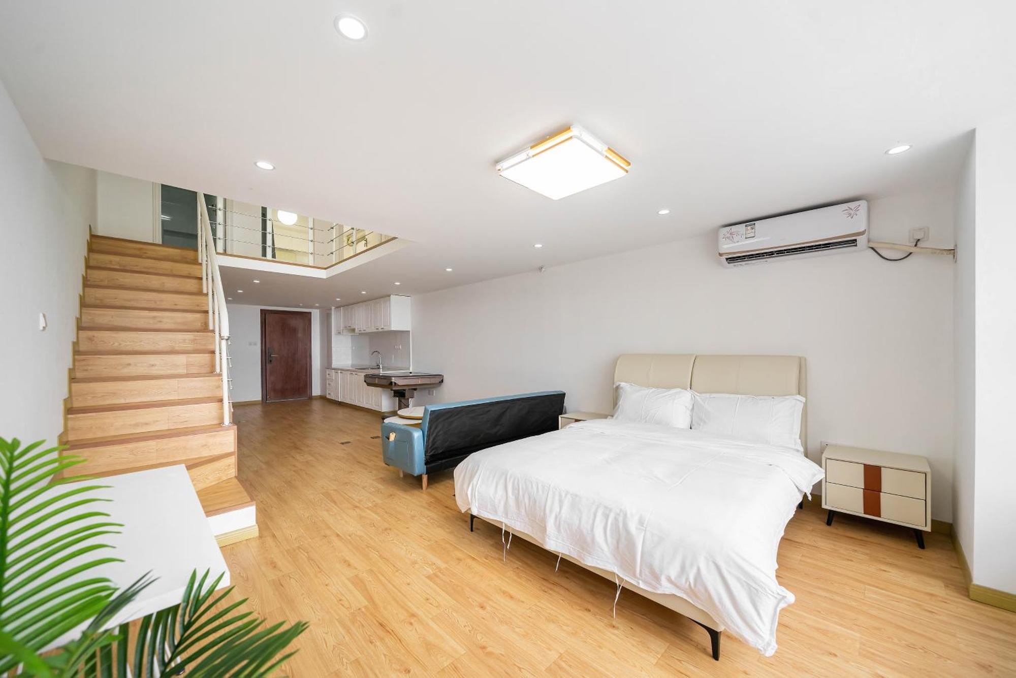 Hills & Lotus Base Near Necc & Hongqiao Railway Station Suitable For Family&business Apartment *