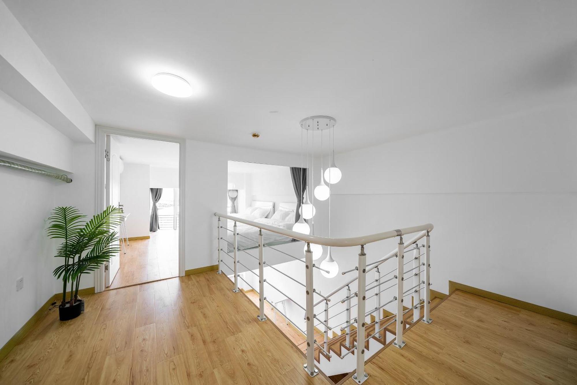 Hills & Lotus Base Near Necc & Hongqiao Railway Station Suitable For Family&business Apartment Shanghai