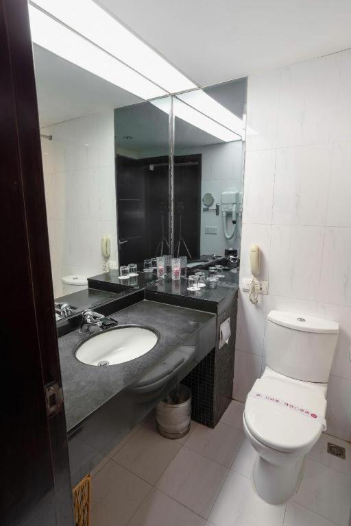 Nanying Otel 3*