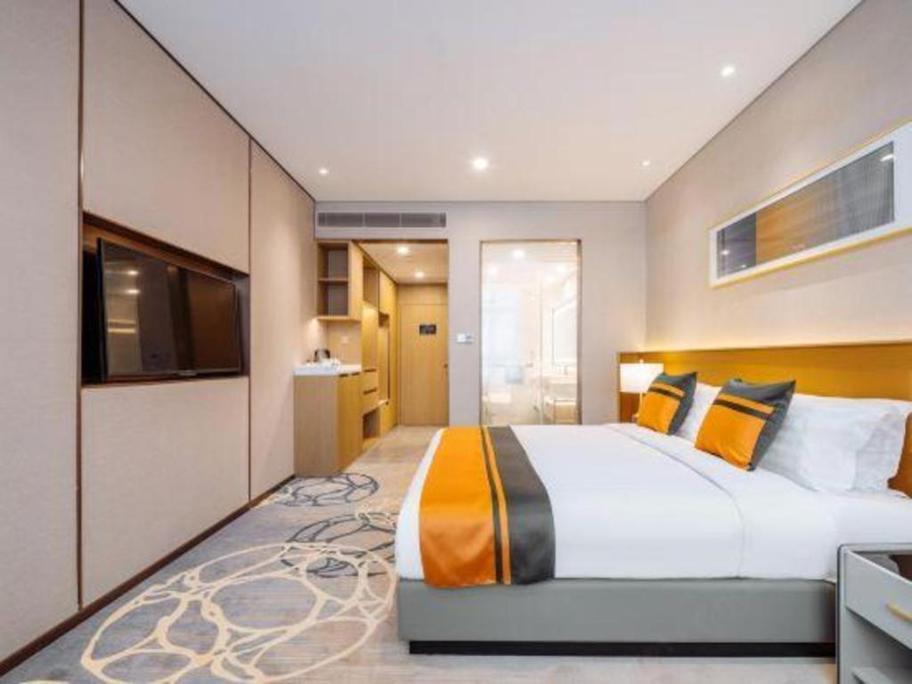 Cypress Garden Hotel 4*