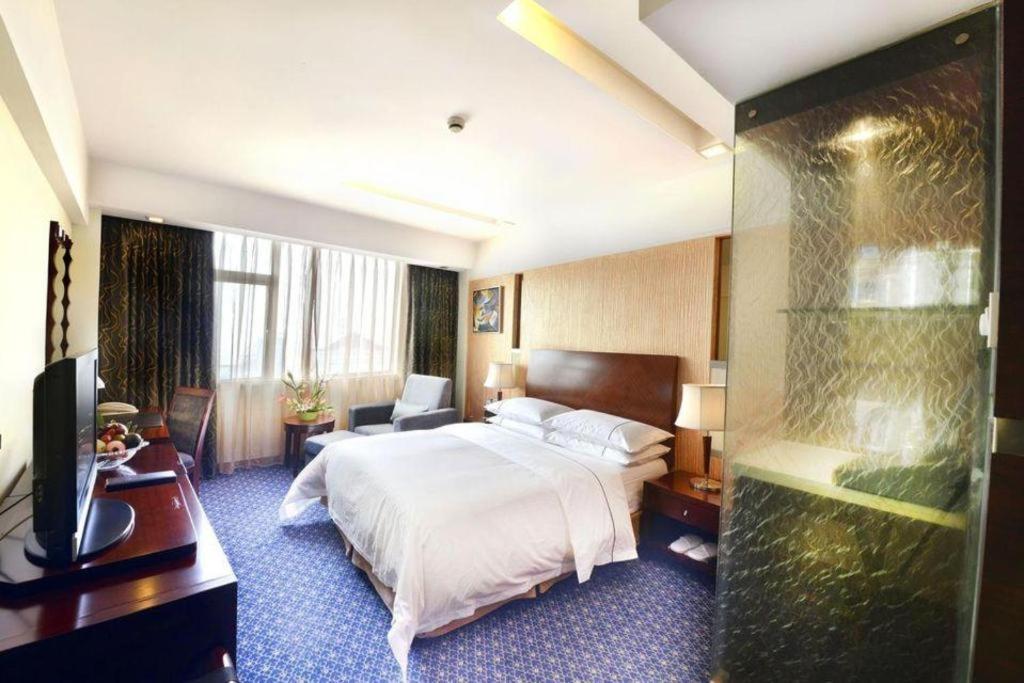 Argyle International Airport Hotel