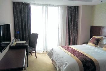 Hotel Vienna International Hongqiao Hub Caoan Road Hop 4*