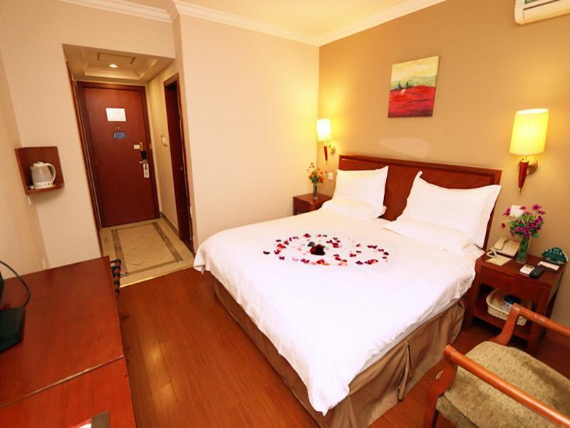 Greentree Zhongshan Hutai 3* Shanghai