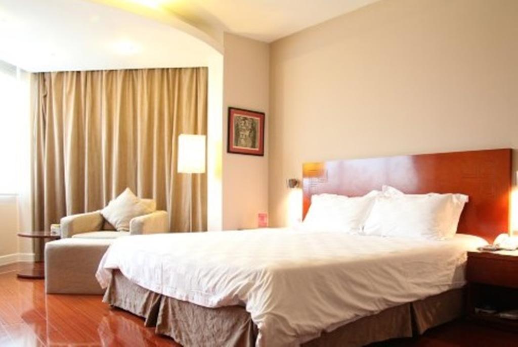 Khách sạn Huntington Terrace 4*