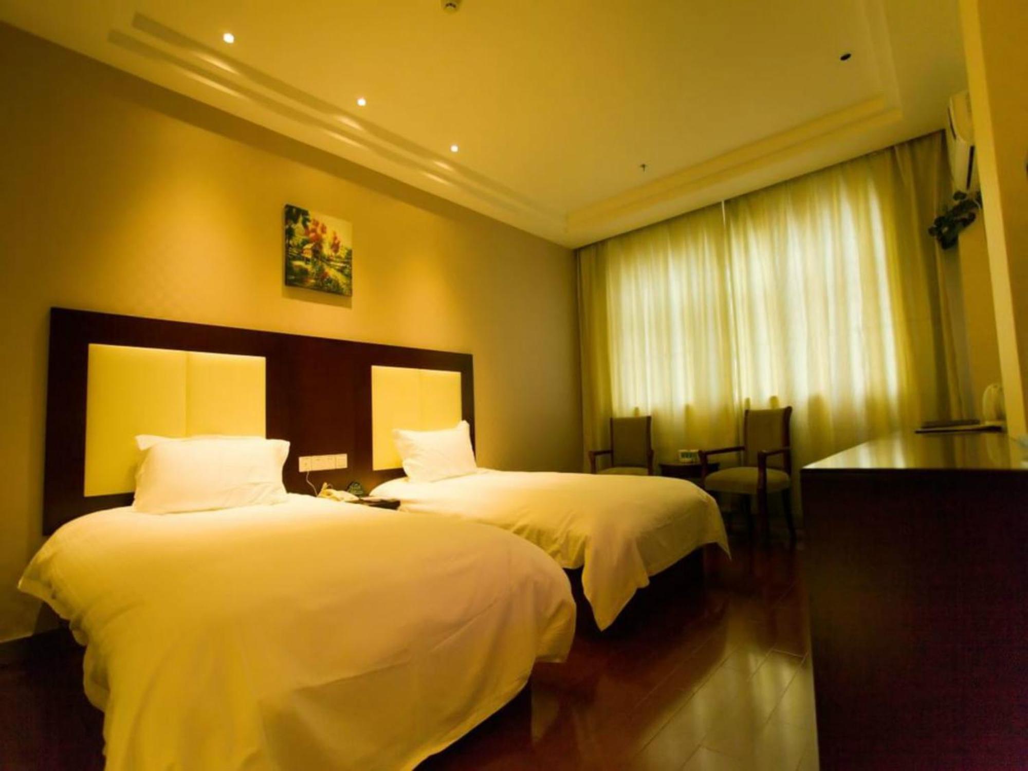Greentree Zhongshan Hutai Hotel 3*
