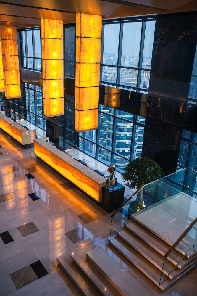 Renaissance Zhongshan Park 5*
