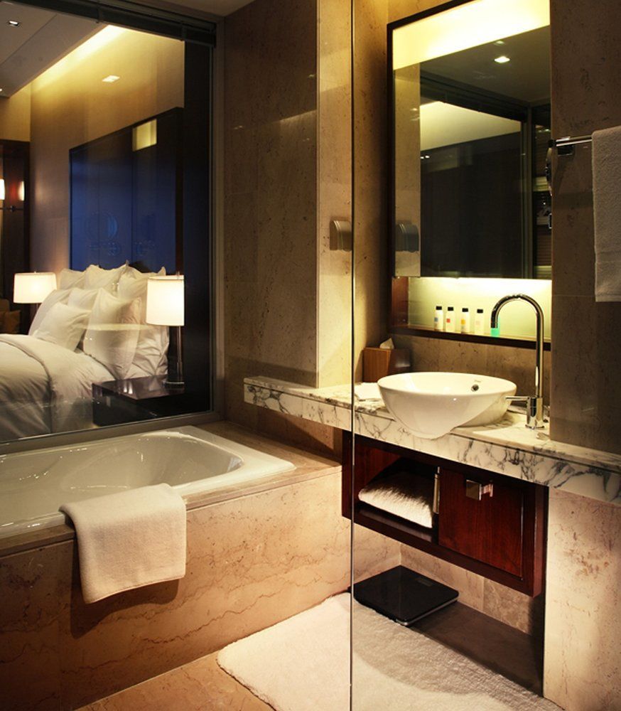 Renaissance Zhongshan Park Hotel 5*