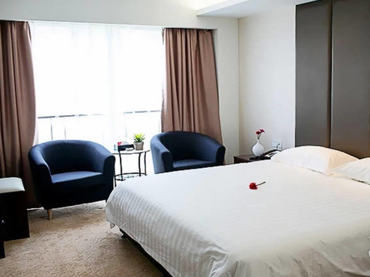 Coinfamily Hotel Shanghai