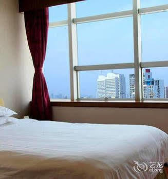 Hotel Atour S Wuning Road Hupu 4*