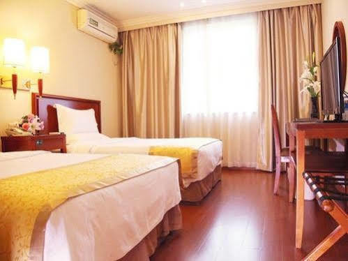 Greentree Zhongshan Hutai 3* Shanghai