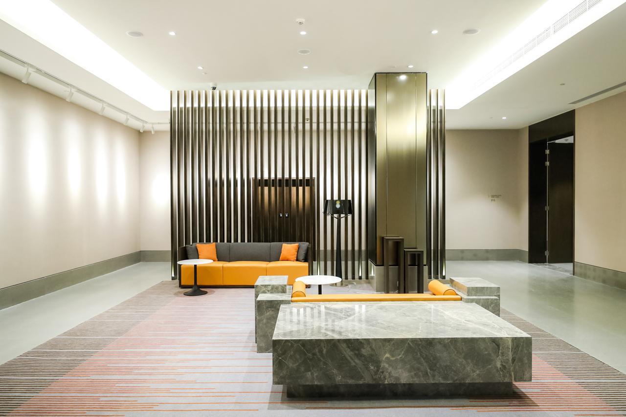 Hyatt Place Tianshan Plaza 4*