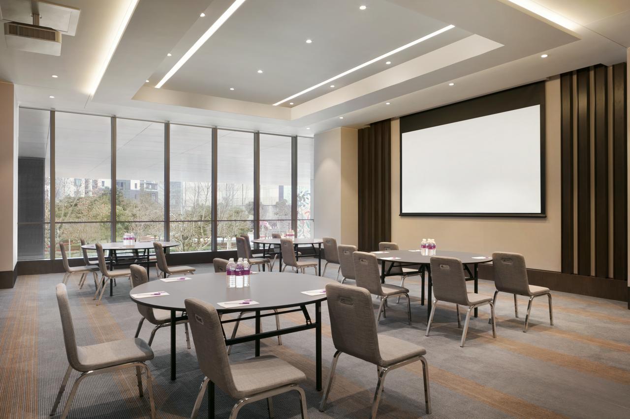 Hyatt Place Tianshan Plaza