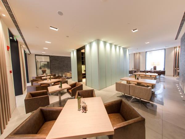 Otel Jinjiang Hongqiao Hinge Qixin Road 3*