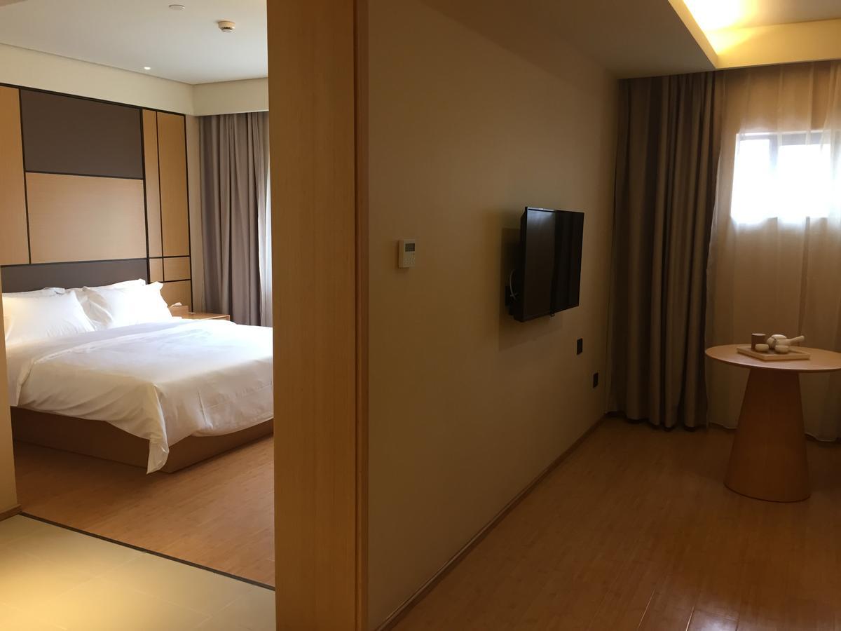 Ji Guangda Liuzhou Road Hotel