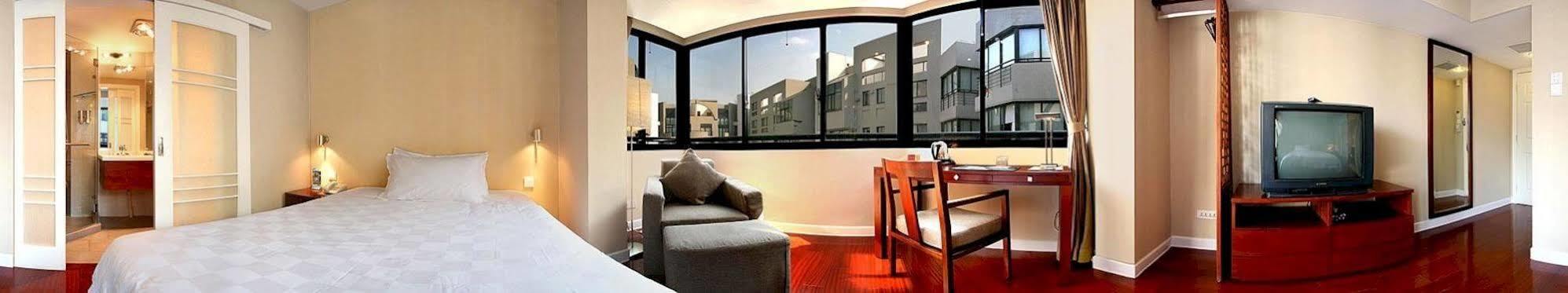 Khách sạn Huntington Terrace 4*