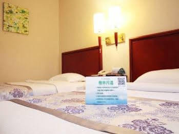 Greentree Zhongshan Hutai Hotel 3*