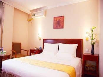 Greentree Zhongshan Hutai 3*