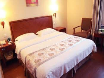 Greentree Zhongshan Hutai 3*