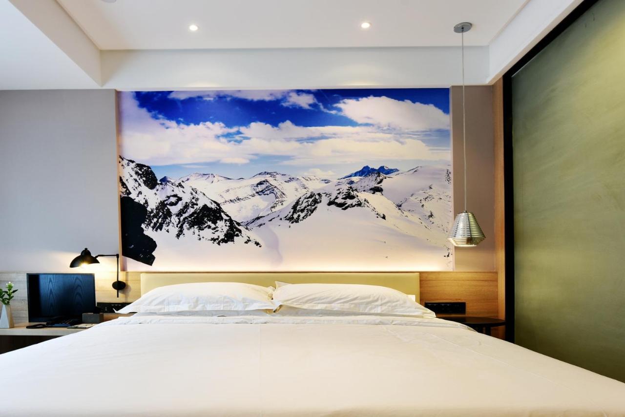 Urban Rosa Cafe&inn 3*