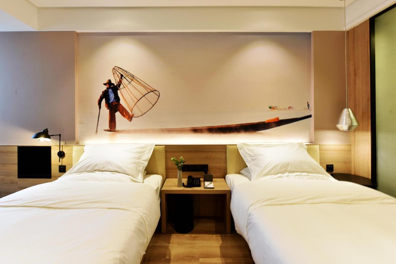 Urban Rosa Cafe&inn 3* Shanghai
