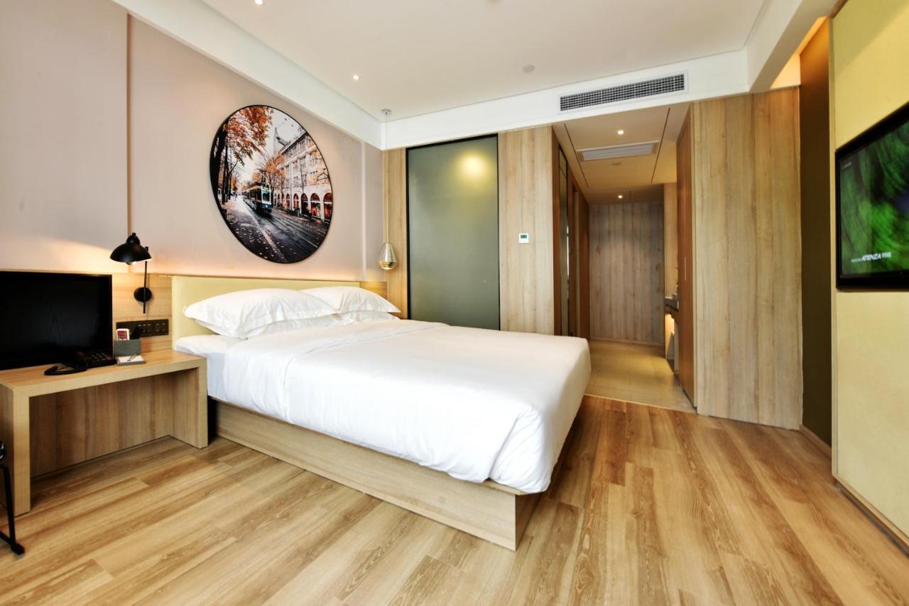 Urban Rosa Cafe&inn Hotel