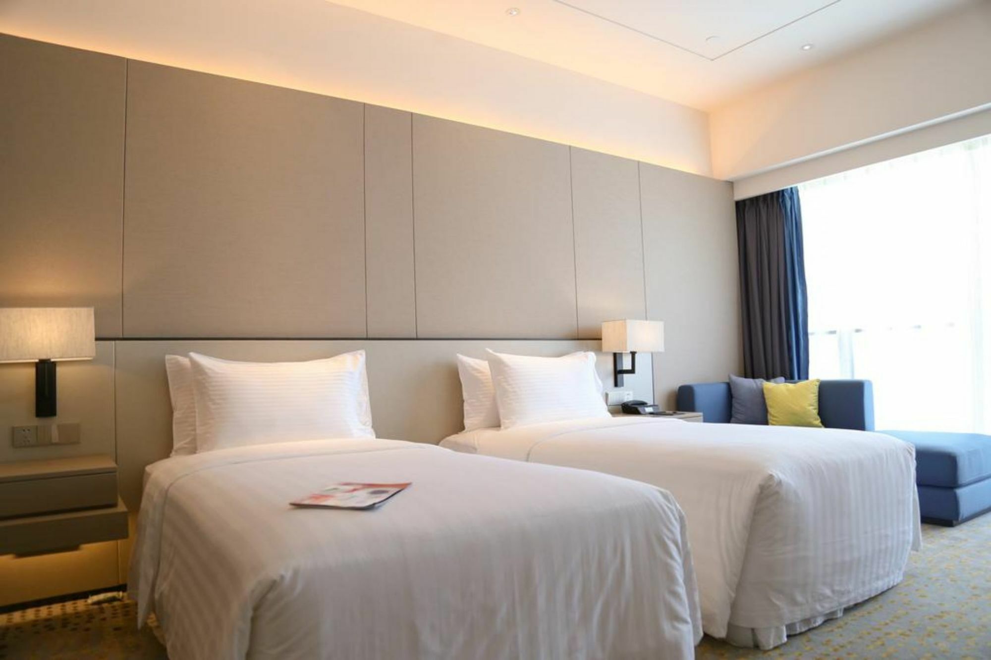 The Qube Hongqiao Hotel 5*
