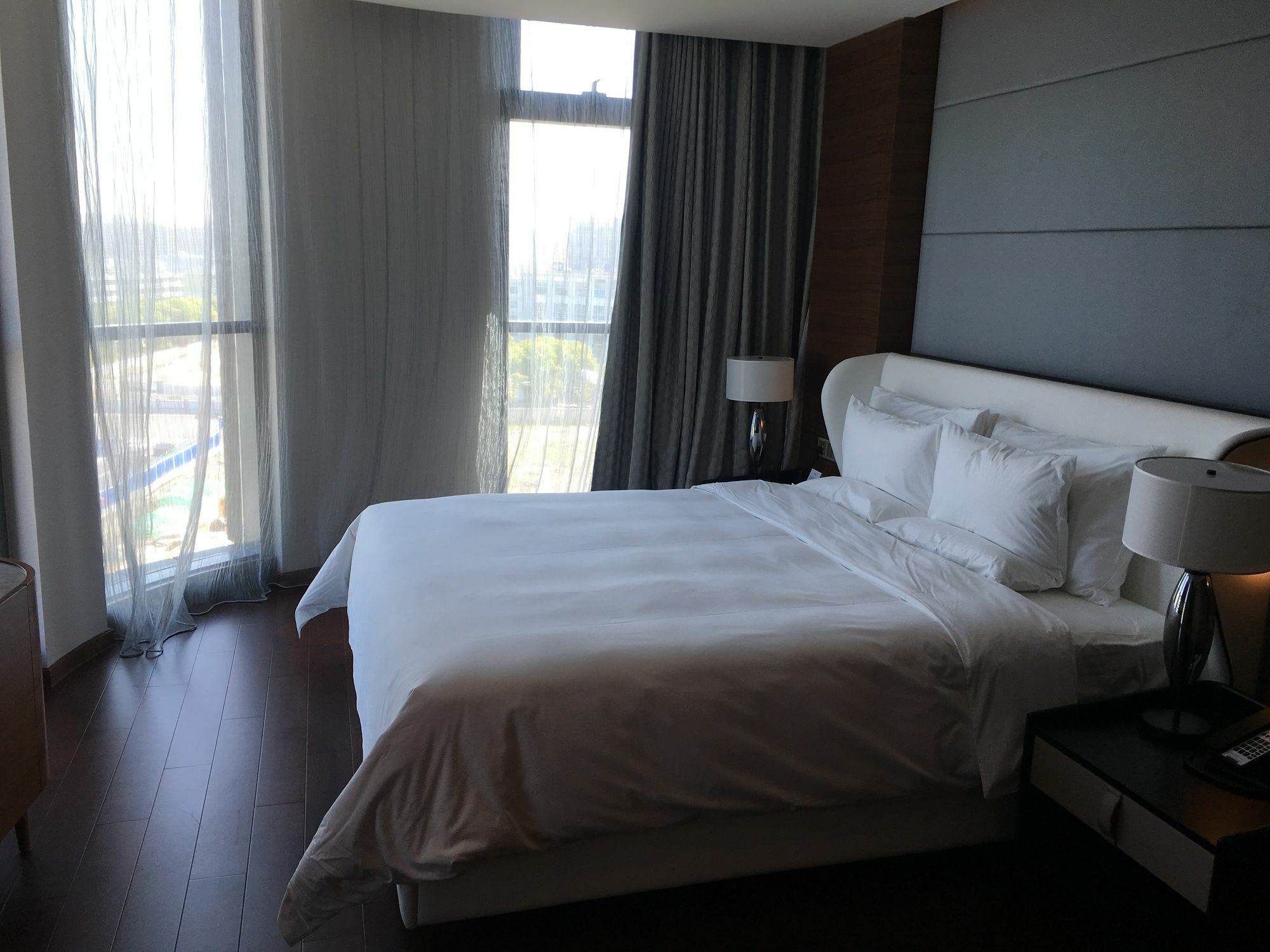 Hotel Novotel Hongqiao 5*