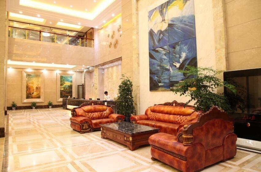 Mercure Hongqiao Airport Qixin Hotel Shanghai