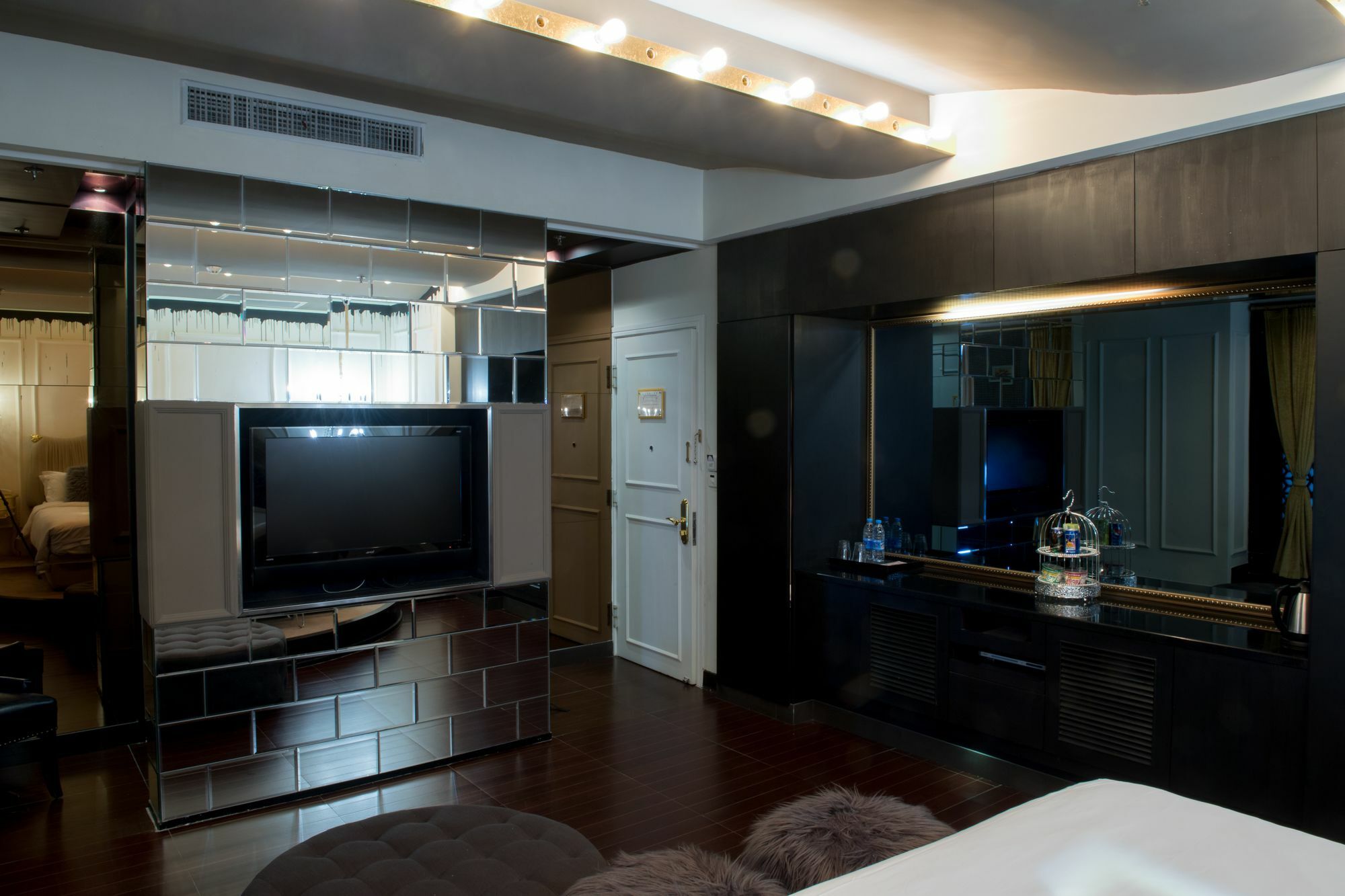 We Wuzhong Branch Hotel