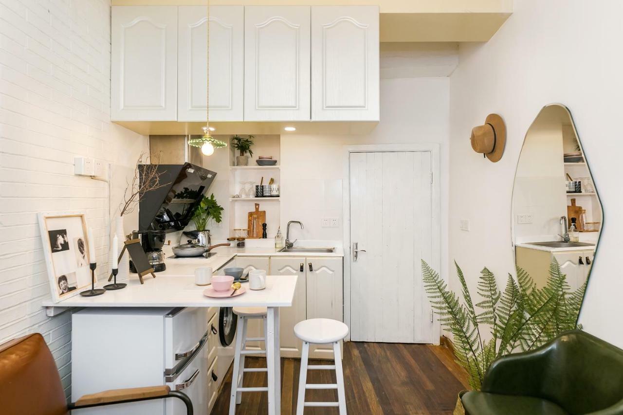 Le Mansion Apartment *